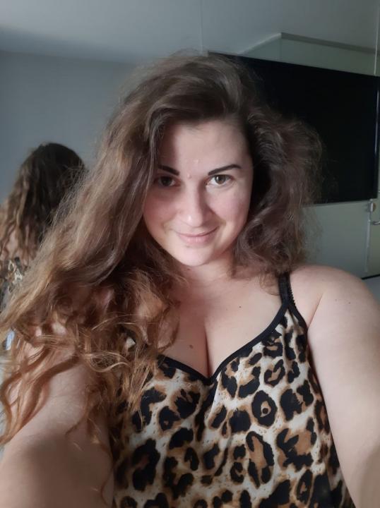 Webcam chat profile for Karinna: Ask about my Hobbies