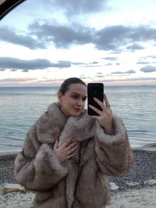 Webcam chat profile for JennyGo: Outfits