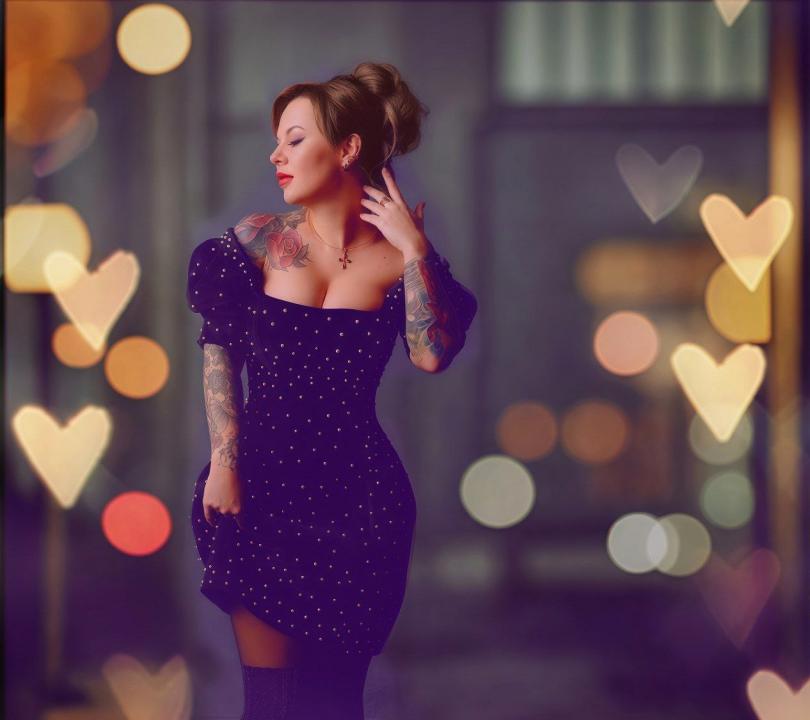 Webcam chat profile for MissTwinkle: Leather