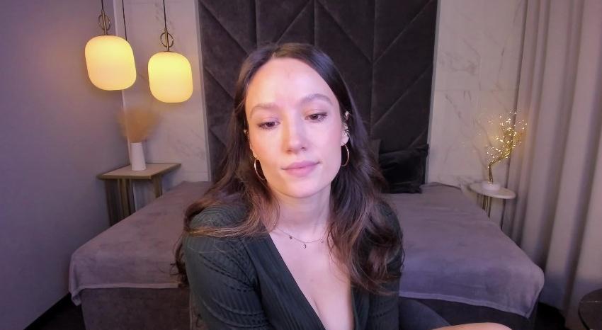 Webcam chat profile for AgnesGoddes: Legs, feet & shoes