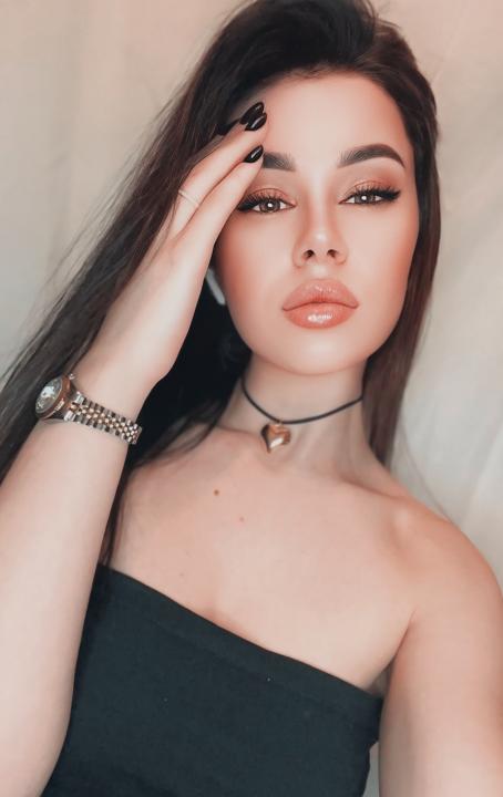 Webcam chat profile for kerryberry: Cooking