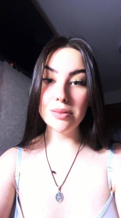 Webcam chat profile for R3enata: Ask about my Hobbies