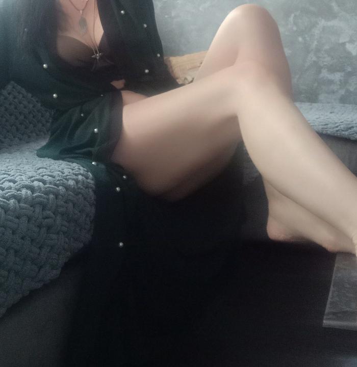 Webcam chat profile for AlyaHarper: Ask about my other interests