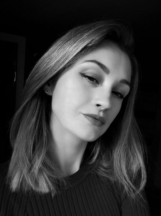 Webcam chat profile for Amarella: Dancing