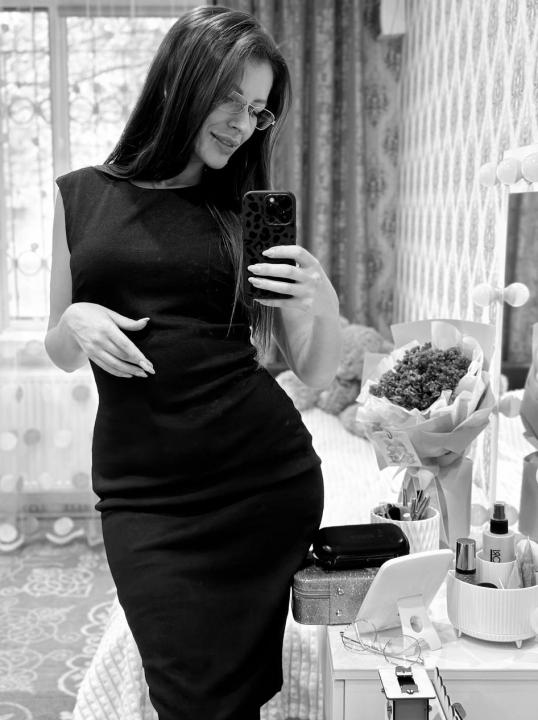 Webcam chat profile for 01CHANEL: Leather