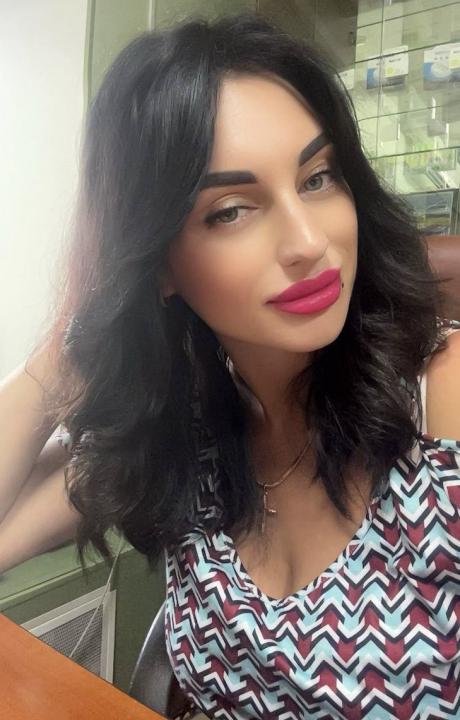 Webcam chat profile for SelenaFay: Ask about my other interests