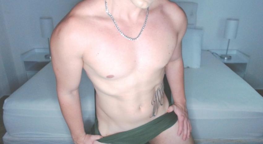 Webcam chat profile for HunterParker: Jerking off