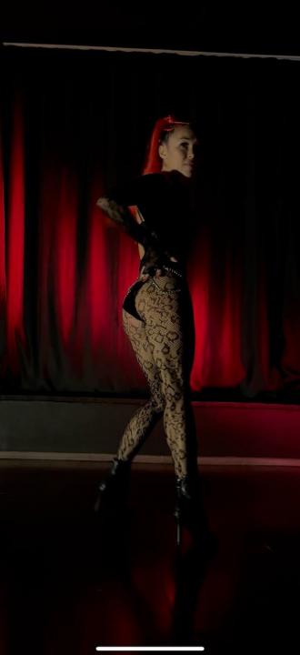 Webcam chat profile for Margosha1: Smoking