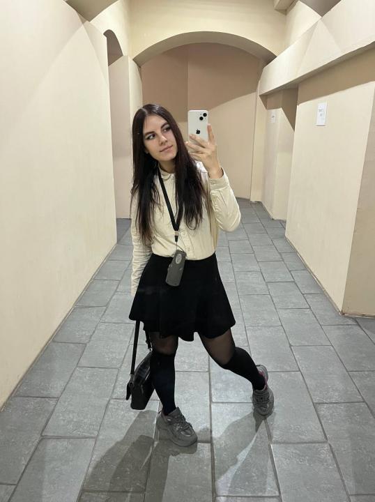 Webcam chat profile for KellyWoods: Leather