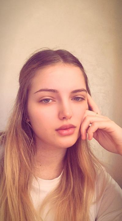 Webcam chat profile for SweetRinaKiss: Outfits