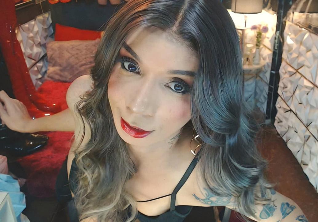 Webcam chat profile for CELINAFOX: Dominatrix