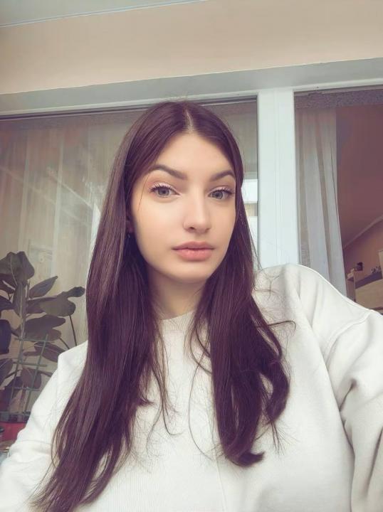 Webcam chat profile for EsAdel: Outfits