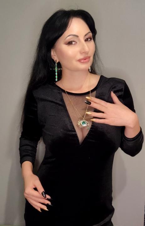 Webcam chat profile for Izida: Humor