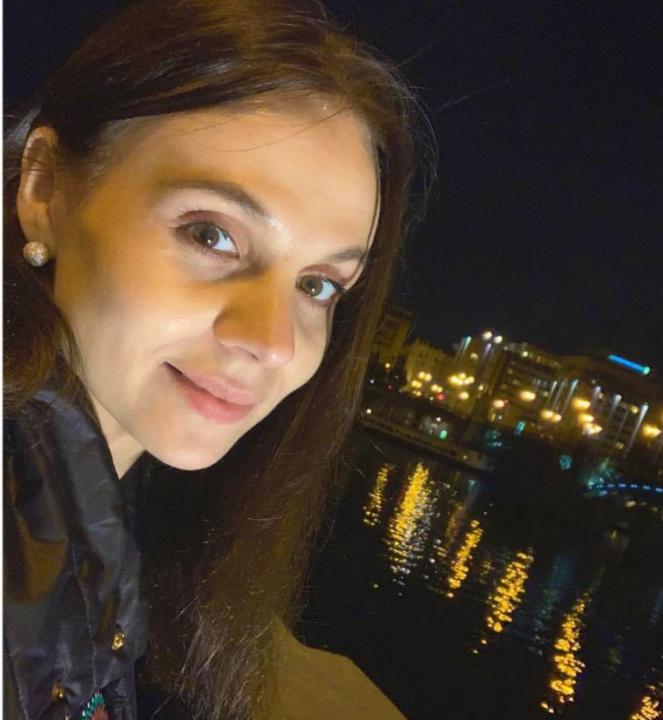 Webcam chat profile for LoraFlame: Outfits