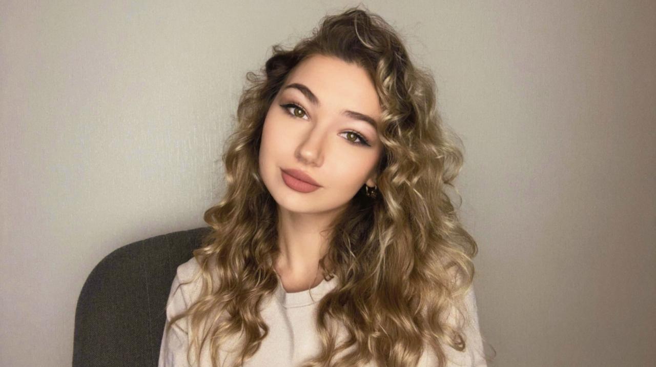 Webcam chat profile for JanyLaski: Travel