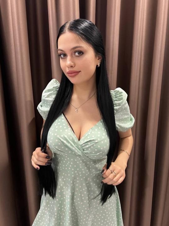 Webcam chat profile for A1deline