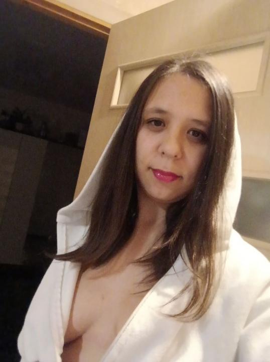 Webcam chat profile for LovelyFix: Ask about my other interests