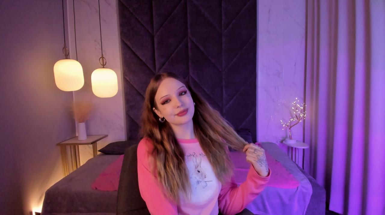 Webcam chat profile for IrisFresh: Legs, feet & shoes