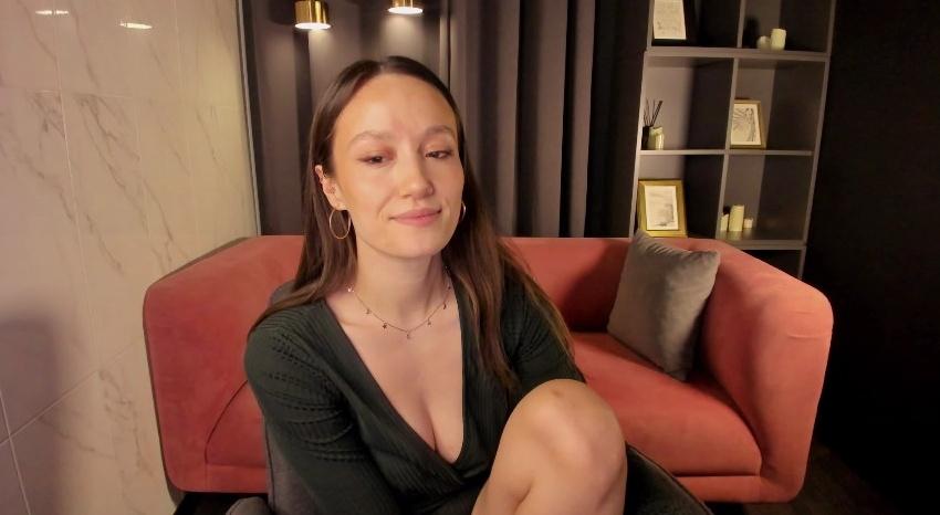 Webcam chat profile for AgnesGoddes: Legs, feet & shoes