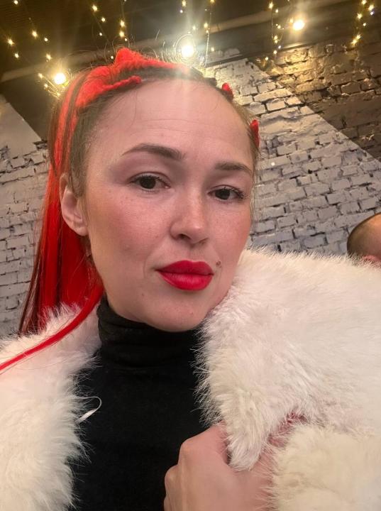 Webcam chat profile for Margosha1: Smoking