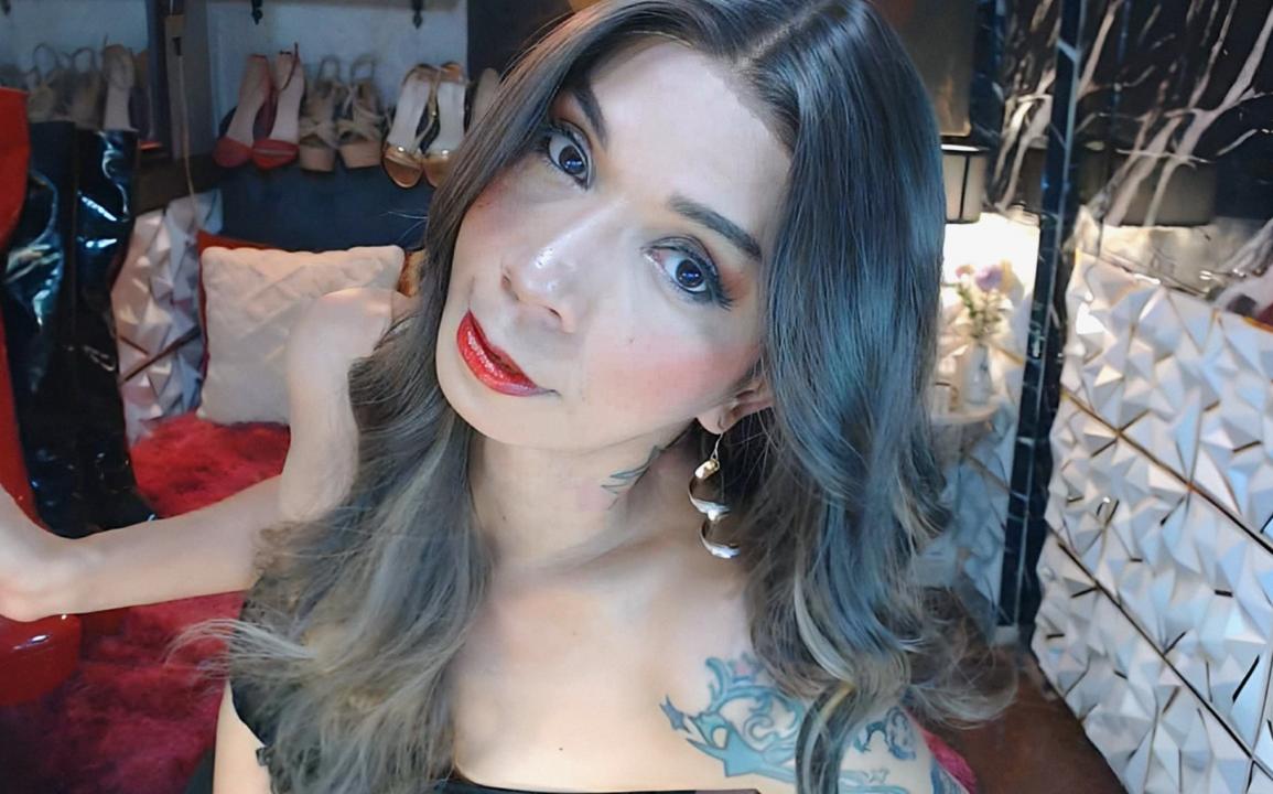 Webcam chat profile for CELINAFOX: Dominatrix