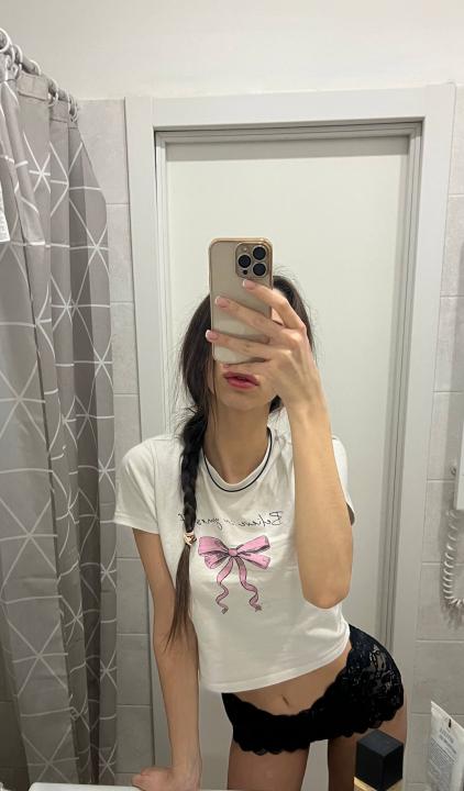 Webcam chat profile for JoyceBlack: Latex & rubber