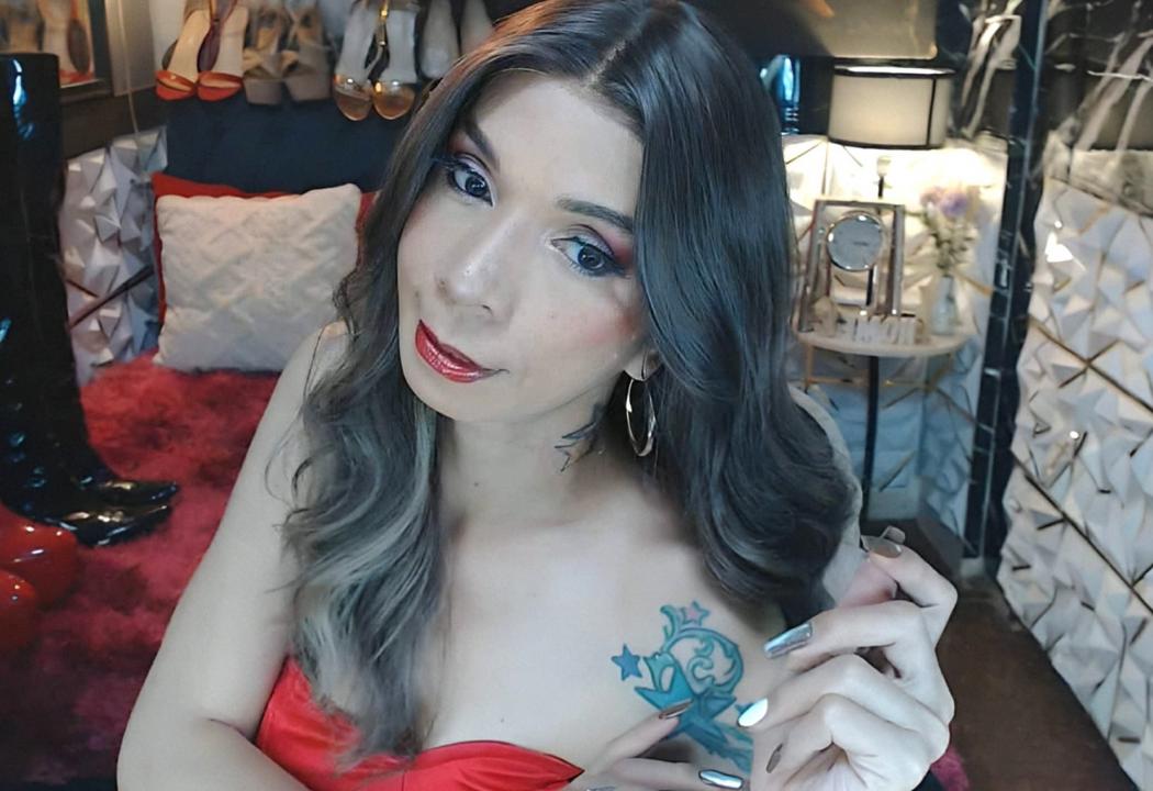 Webcam chat profile for CELINAFOX: Dominatrix