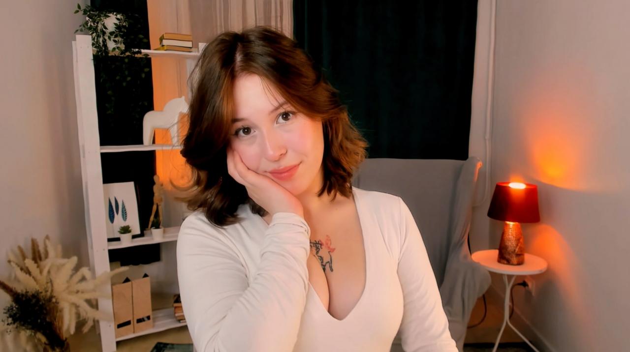 Webcam chat profile for LanaRoselle: Legs, feet & shoes