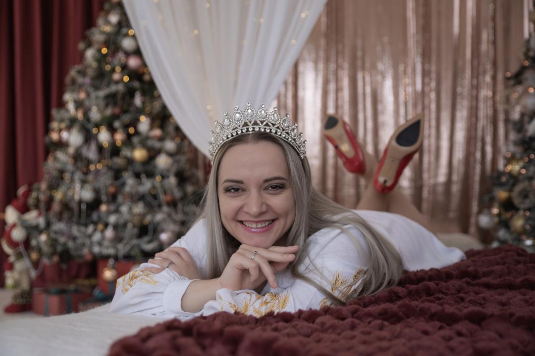 Webcam chat profile for lollyjull: Bondage & discipline