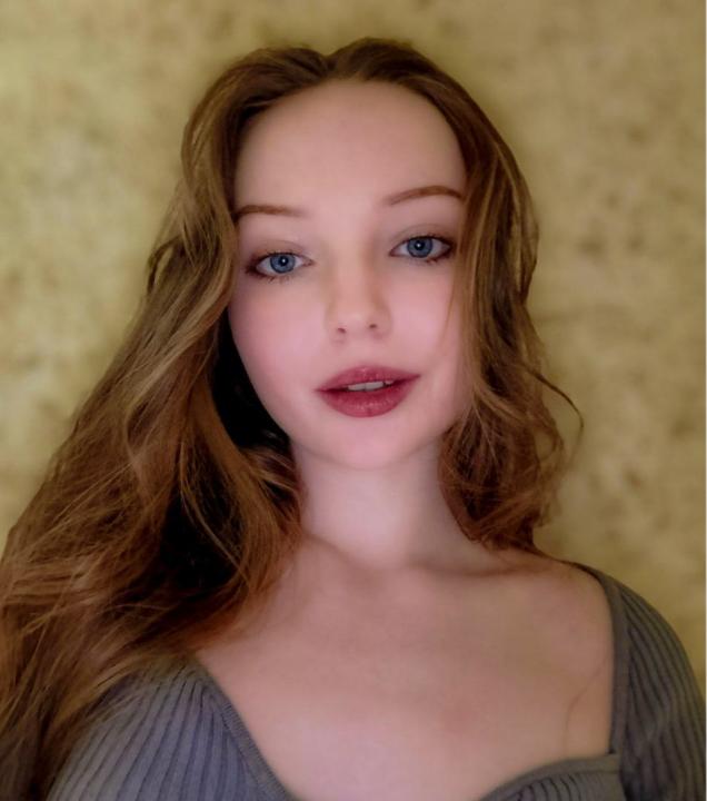 Webcam chat profile for BellaVerde: Outfits