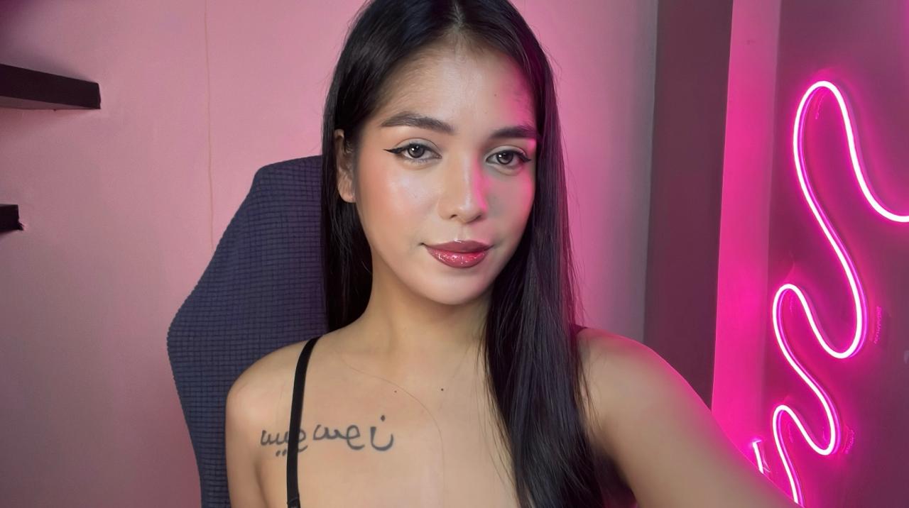 Webcam chat profile for SweetErika: Jerking off