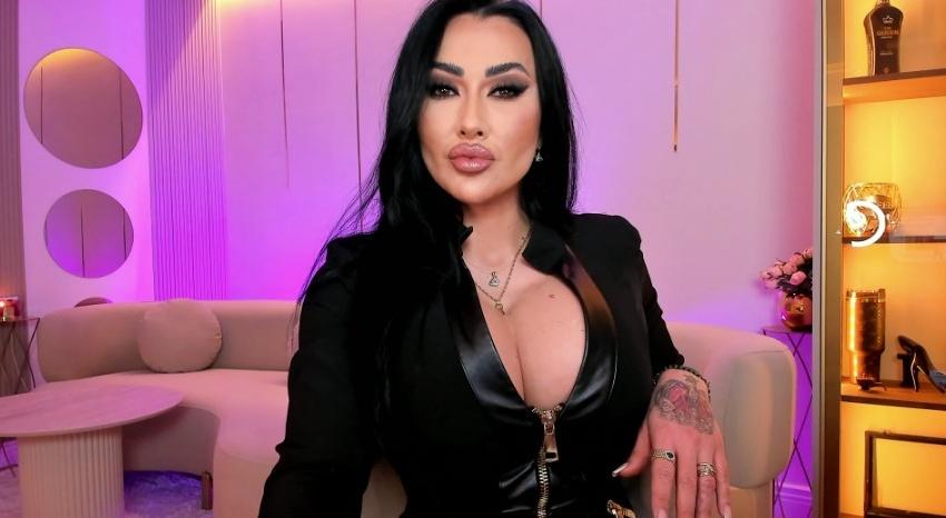 Webcam chat profile for MistressKennya: Dominatrix