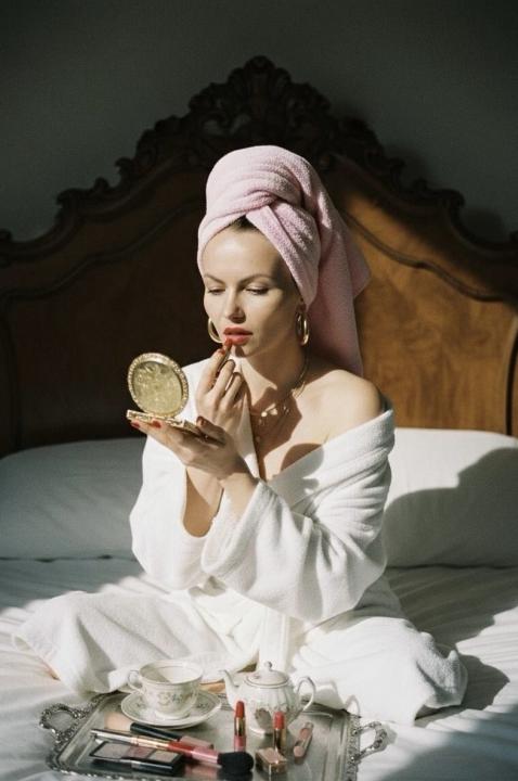 Webcam chat profile for LittleFoxyy: Outdoor Activities