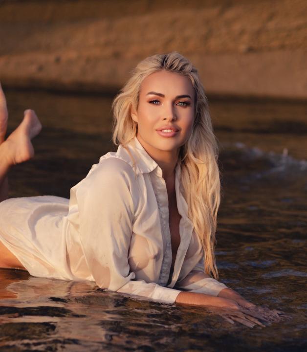 Webcam chat profile for 000Lili: Ask about my Hobbies