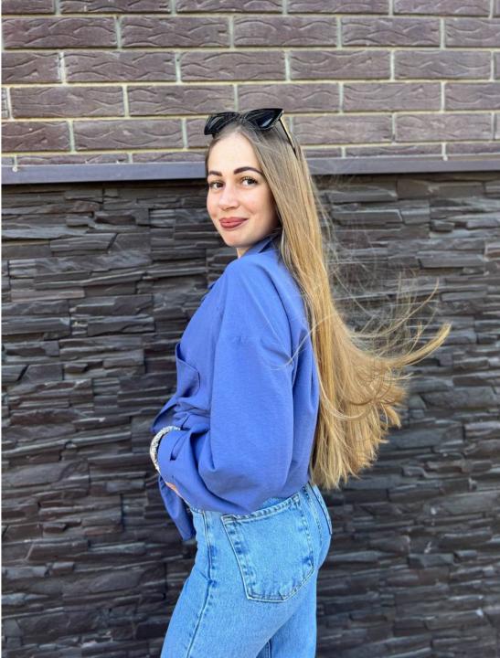 Webcam chat profile for SilentSerenity: Ask about my Hobbies