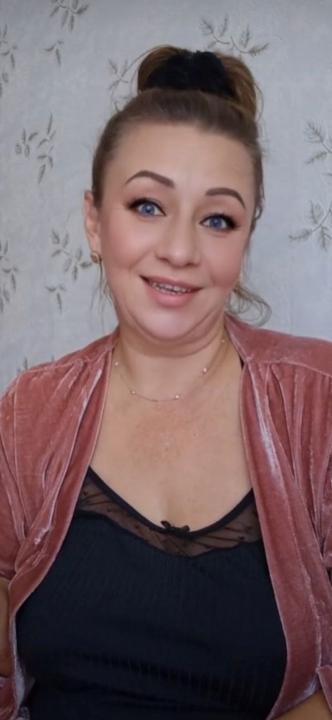 Webcam chat profile for AriaVelvet: Outfits