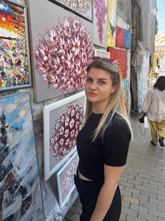 Webcam chat profile for CrystalBlush: Cooking