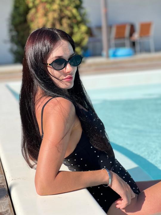 Webcam chat profile for AliSSa: Ask about my Hobbies