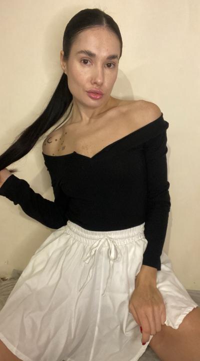 Webcam chat profile for AliSSa: Ask about my Hobbies