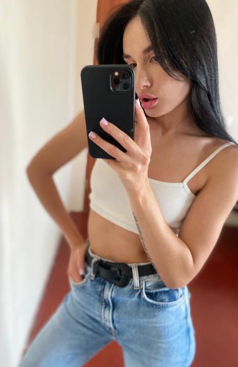 Webcam chat profile for AliSSa: Ask about my Hobbies