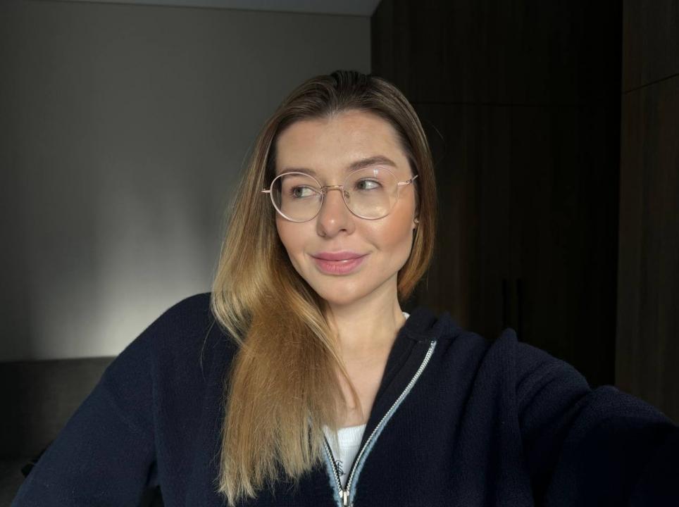 Webcam chat profile for HappyLady: Dancing