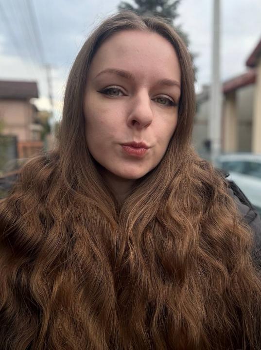 Webcam chat profile for Nyssa: Ask about my Hobbies