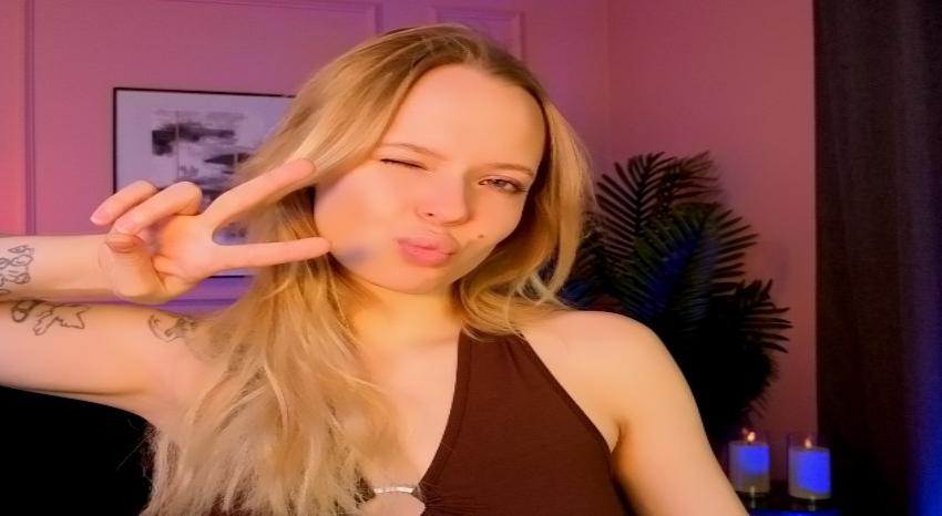 Webcam chat profile for Lucyloy: Lingerie & stockings