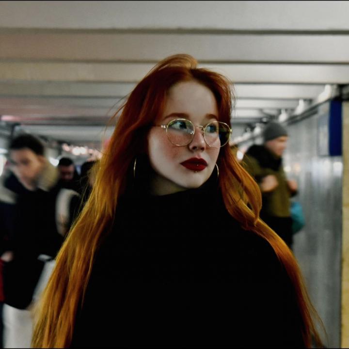 Webcam chat profile for sweetiefoxxxy: Legs, feet & shoes