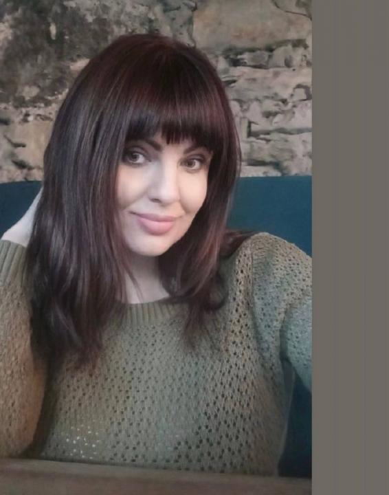 Webcam chat profile for Elisora: Dancing