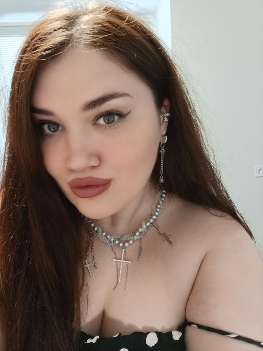 Webcam chat profile for SweetPie: Latex & rubber