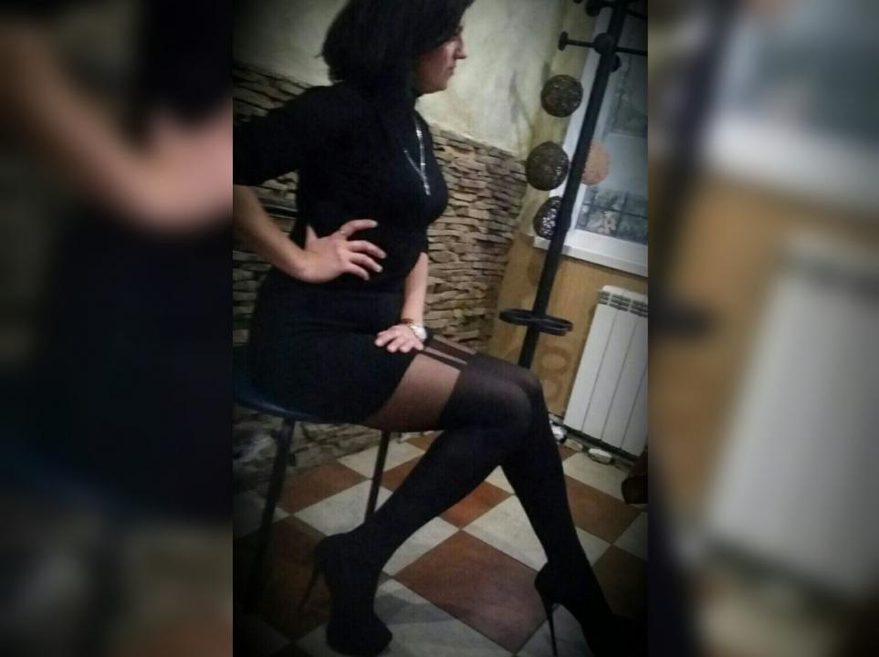 Webcam chat profile for Milana33