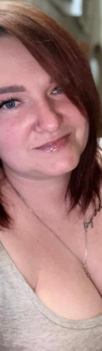 Webcam chat profile for AngelQSky: Leather