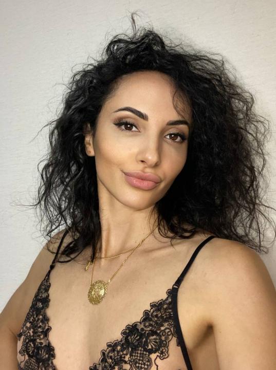 Webcam chat profile for EdenGrace