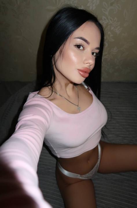 Webcam chat profile for Kaelis: Leather